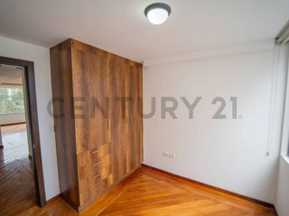 Foto 18 de En Alquiler Departamento con Balcón Urb. Floresta de Carcelen