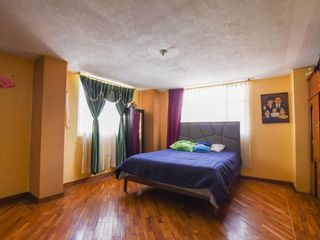 Foto 18 de SE VENDE CASA COMERCIAL- NUEVOS HORIZONTES -642 M2  U$S 190.000