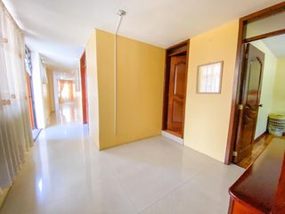 Foto 6 de SE VENDE CASA COMERCIAL- NUEVOS HORIZONTES -642 M2  U$S 190.000
