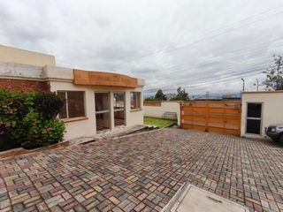 Foto 4 de CASA EN VENTA EN CONJUNTO  97 m2 SECTOR NORTE DE QUITO