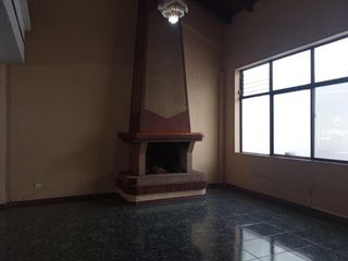 Foto 11 de Casa Comercial Av. Ilaló, con dos frentes