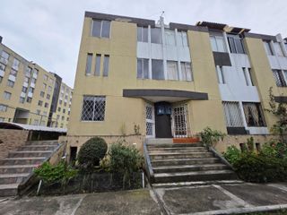 Foto 1 de Casa en Venta 115m2 Sector Quitumbe 3 Dormitorios