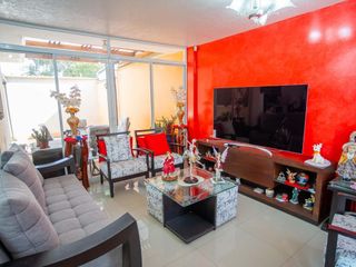 Foto 5 de VENTA EN CONJUNTO DE CASA EN MIRASIERRA 214m2