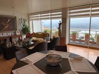 Foto 2 de VENTA CASA 310,73m2 BALCONES TERRAZA PATIO EN MIRAVALLE