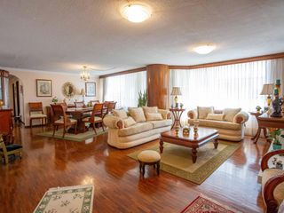 Foto 2 de Venta Apartamento 4 habitaciones Gaspar de Villaroel 159m2