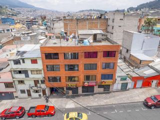 Foto 4 de EDIFICIO EN VENTA AL  SUR DE QUITO 662m2 CON LOCALES COMERCIALES