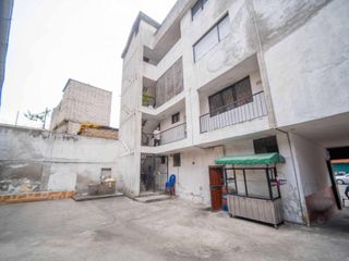 Foto 10 de EDIFICIO EN VENTA AL  SUR DE QUITO 662m2 CON LOCALES COMERCIALES
