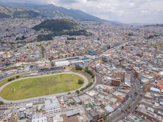 Foto 14 de EDIFICIO EN VENTA AL  SUR DE QUITO 662m2 CON LOCALES COMERCIALES