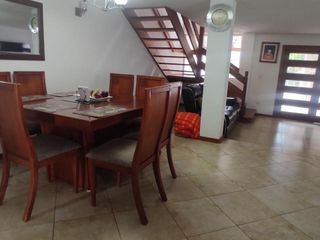 Foto 9 de VENTA DE CASA EN CASHAPAMBA SANGOLQUI 3 PISOS, 4 DORM, 157.000 USD