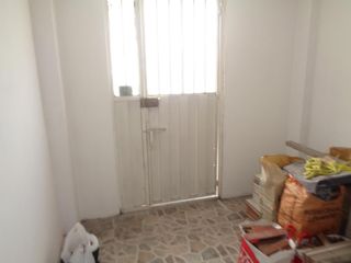 Foto 21 de GUAMANI CASA DE VENTA PORTAL DE ALCALA 3 HAB 176m CONJ. CON PISCINA