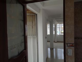 Foto 19 de GUAMANI CASA DE VENTA PORTAL DE ALCALA 3 HAB 176m CONJ. CON PISCINA