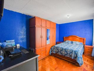 Foto 12 de CASA CIUDADELA GATAZO SUR  353m2 4 PARQUEADEROS