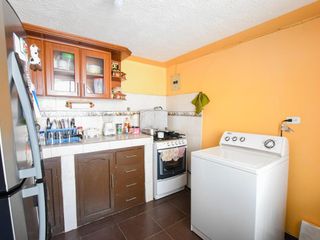 Foto 7 de CASA CIUDADELA GATAZO SUR  353m2 4 PARQUEADEROS