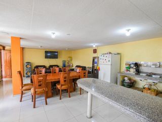 Foto 9 de CASA CIUDADELA GATAZO SUR  353m2 4 PARQUEADEROS