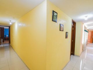 Foto 13 de CASA CIUDADELA GATAZO SUR  353m2 4 PARQUEADEROS