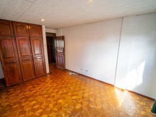 Foto 35 de LA MAGDALENA VENTA DE CASA RENTERA 5 PISOS 565M 3 GARAJES