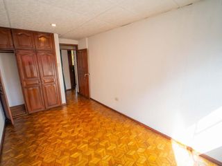 Foto 34 de LA MAGDALENA VENTA DE CASA RENTERA 5 PISOS 565M 3 GARAJES