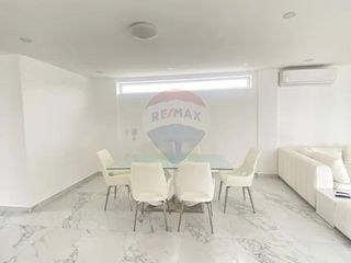 Foto 6 de En Venta casa en Urbanizacion exclusiva de Manta
