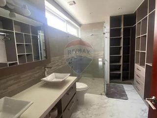 Foto 10 de En Venta casa en Urbanizacion exclusiva de Manta