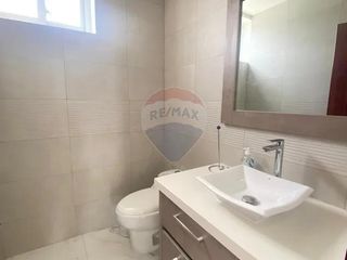Foto 8 de En Venta casa en Urbanizacion exclusiva de Manta