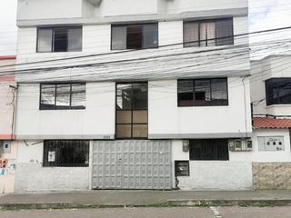 Foto 1 de Quitumbe Venta Casa Independiente 5 Departamentos  626m2
