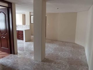 Foto 9 de SANTA BARBARA CHILLOGALLO CASA EN VENTA 319 m2 3 DEPARTAMENTOS