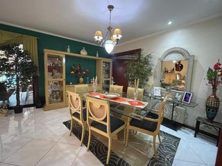 Foto 5 de Casa en Venta Porton Lomas de Urdesa
