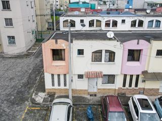 Foto 4 de Venta casa conjunto Paraisos del Sur 125m2 Quitumbe