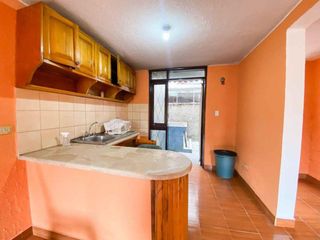 Foto 3 de SE VENDE CASA EN QUITUMBE - 160 M2  U$S 62.500