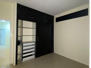 Foto 8 de SE VENDE HERMOSA CASA EN CHONE, AV. ELOY ALFARO
