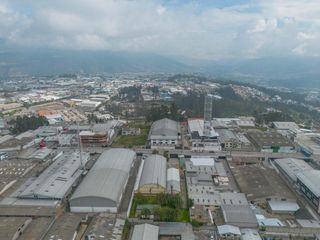Foto 9 de SE RENTA GALPÓN INDUSTRIAL EN LA CRISTIANÍA CARCELEN INDUSTRIAL $5.000