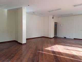 Foto 9 de AMPLIA CASA COMERCIAL EN RENTA EL BATAN $3.200