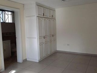 Foto 16 de AMPLIA CASA COMERCIAL EN RENTA EL BATAN $3.200