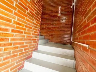 Foto 7 de ARRIENDO BODEGA / GALPÓN DE 150 M2 EN AV. GALO PLAZA LASSO