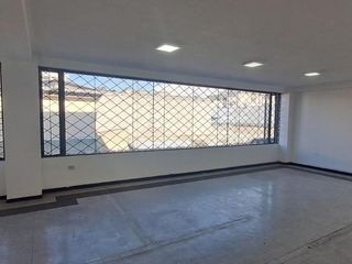 Foto 4 de Rento Oficina espacios 54m2 Av El Inca 2do piso