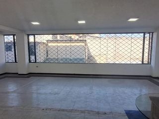 Foto 6 de Rento Oficina espacios 54m2 Av El Inca 2do piso