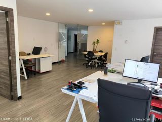 Foto 9 de CATALINA ALDAZ ARRIENDO OFICINA 230m2 5 PARQUEADEROS