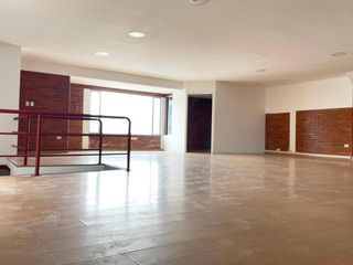 Foto 8 de ARRIENDO BODEGA / GALPÓN DE 400 M2 EN AV. GALO PLAZA LASSO
