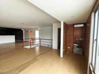 Foto 12 de ARRIENDO BODEGA / GALPÓN DE 400 M2 EN AV. GALO PLAZA LASSO