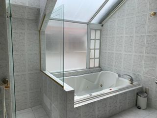 Foto 26 de URBANIZACIÓN EL CONDADO ARRIENDO CASA CON PISCINA 316.18m2
