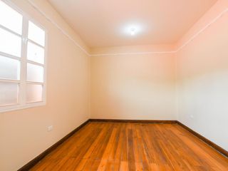 Foto 19 de Renta casa comercial 295m2 Mariscal Foch 2 Pisos