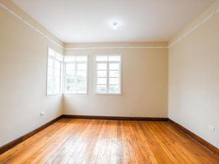 Foto 15 de Renta casa comercial 295m2 Mariscal Foch 2 Pisos