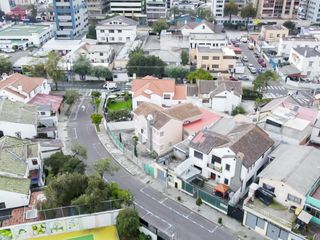 Foto 4 de Renta casa comercial 295m2 Mariscal Foch 2 Pisos