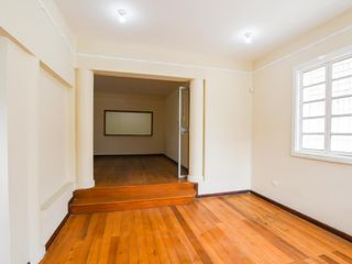 Foto 42 de Renta casa comercial 295m2 Mariscal Foch 2 Pisos