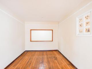 Foto 39 de Renta casa comercial 295m2 Mariscal Foch 2 Pisos