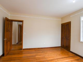 Foto 10 de Renta casa comercial 295m2 Mariscal Foch 2 Pisos
