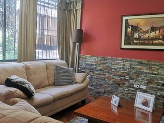 Foto 5 de CASA COMERCIAL DE ARRIENDO RUMIPAMBA UTE
