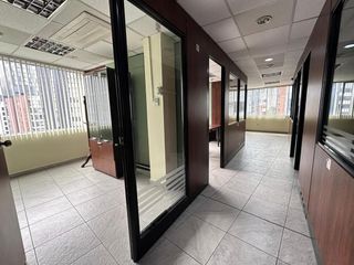 Foto 42 de REPÚBLICA DEL SALVADOR EDIFICIO CORPORATIVO ARRIENDO OFICINA 350,58m2