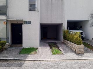 Foto 1 de CASA EN RENTA LA ARMENIA, ISMAEL SOLIS 258M2