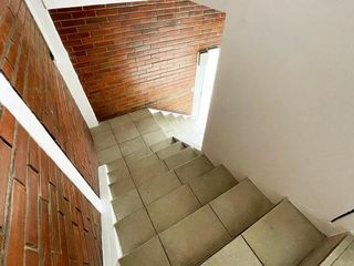 Foto 10 de ARRIENDO BODEGA / GALPÓN DE 400 M2 EN AV. GALO PLAZA LASSO
